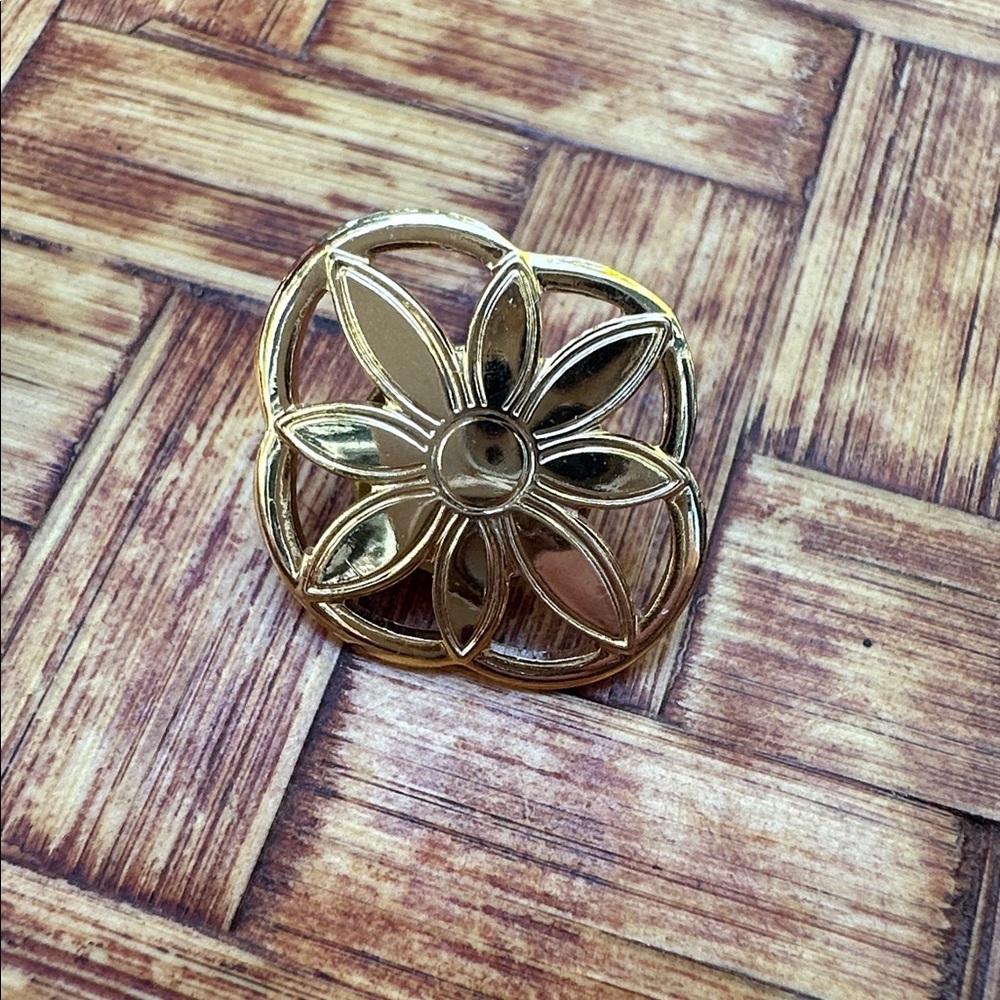 Vintage Girl Scouts Pin - Gold
